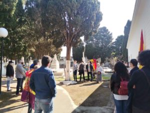 Cementerio de Algeciras en la mañana del sábado 15 de abril. Acto de homenaje a las víctimas del fascismo y de reafirmación republicana.