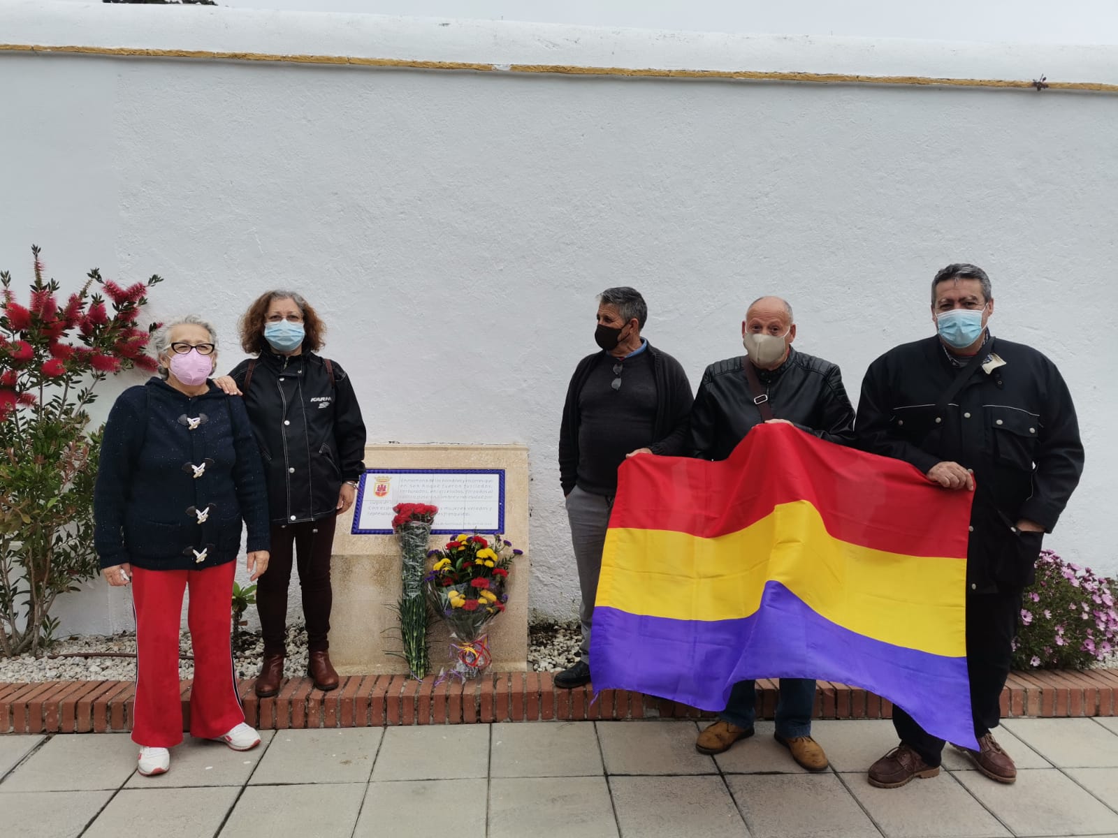 Homenaje en el cementerio de San Roque. Miércoles 14 de abril de 2021.